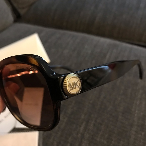 Michael kors sunglasses - Picture 4 of 4